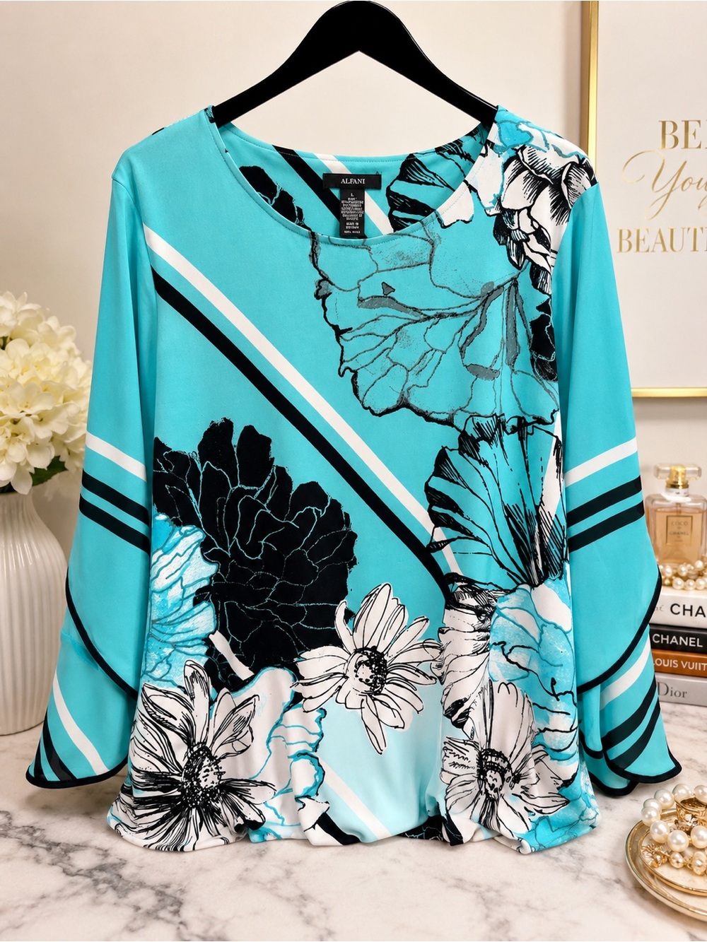 Alfani Aqua Floral Blouse Bell Sleeve Stretch Top Designer EUC Large
